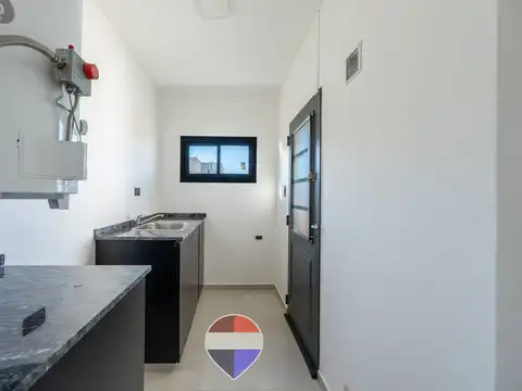 Casa 5 ambientes con 2 baños