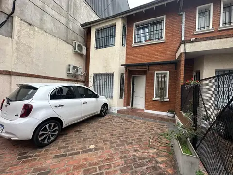 DUPLEX EN VENTA 4 AMB. EN HURLINGHAM APTO CREDITO