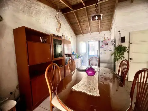 Casa 3 ambientes con 2 baños