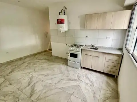 Depto Tipo Casa en Venta de 2 ambientes