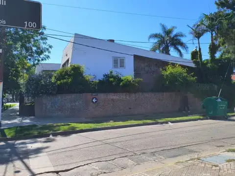 Av Eva Perón 8000