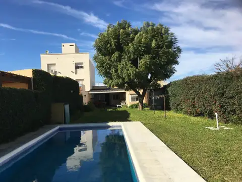 Pringles 375 - VENDE - Zona cercana al centro
