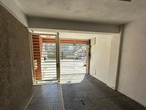 Cochera - Venta - Argentina, Morón - Av. Rivadavia 15662