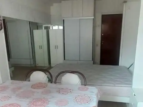 H. YRIGOYEN 1400, Piso 8