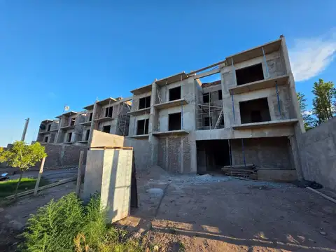 Venta de departamento B° privado Guaymallén- 3 amb