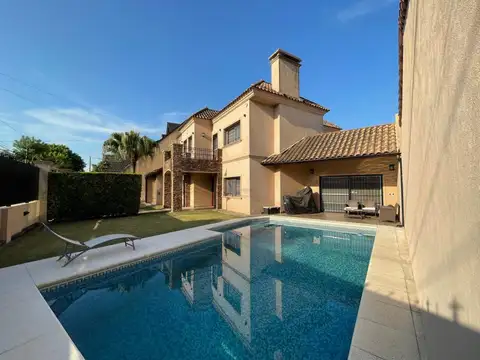 Casa en Venta de 5 dormitorios