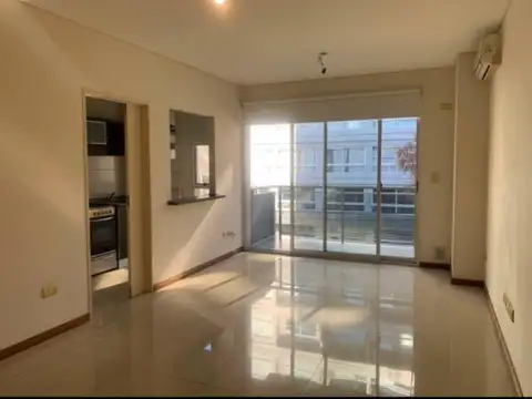 DEPARTAMENTO MONOAMBIENTE. ALQUILER. FRENTE