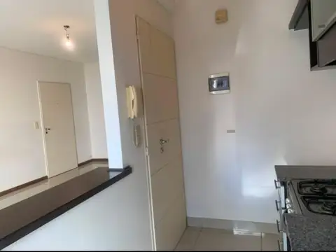 DEPARTAMENTO MONOAMBIENTE. ALQUILER. FRENTE
