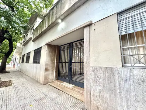 Rondeau E/ AV Entre Rios y Solis  al 1700