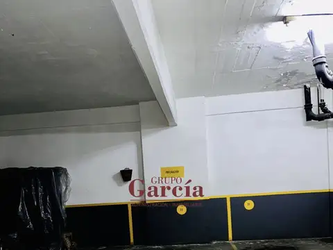 COCHERA FIJA con acceso por rampa