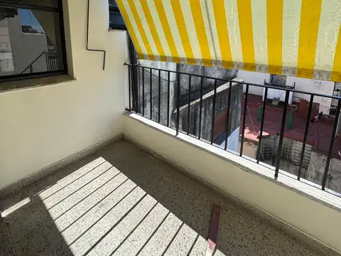 Sarmiento 3200, Piso 7