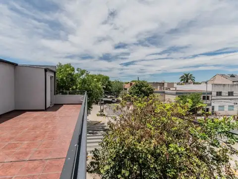 Depto Tipo Casa en Venta en Flores Norte, USD 150.000