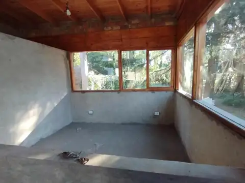 Casa en Venta con 4 cocheras