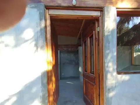 Casa 2 ambientes con 1 baño