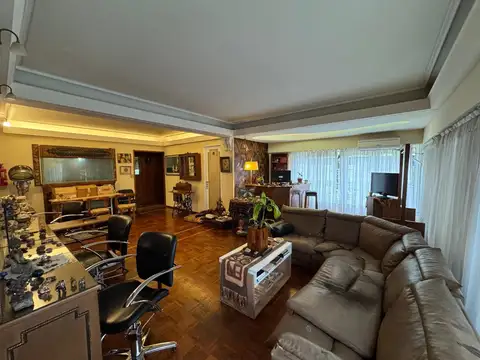 Depto Tipo Casa 4 ambientes con 2 baños
