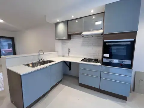 Casa en Venta en Azcuenaga, USD 78.000