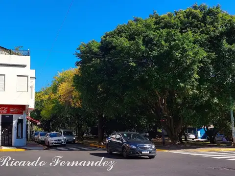MUY BUEN PISO DE 83 METROS PROPIOS SIN EXPENSAS