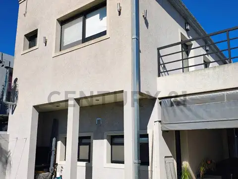 Casa en Venta en Lisandro Olmos Etcheverry, USD 145.000