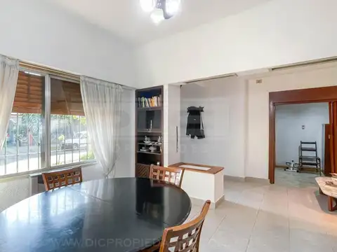 Depto Tipo Casa en Venta con 2 cocheras