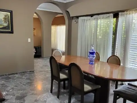 Casa en Alquiler en Quilmes Oeste, $ 2.300.000