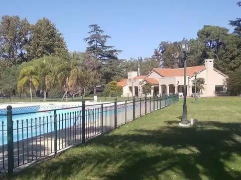 La Peregrina