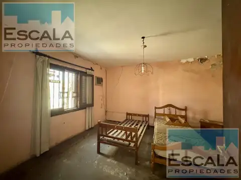 Casa 4 ambientes con 1 baño