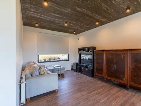 VENTA HERMOSA CASA CON PILETA GREENVILLE HUDSON