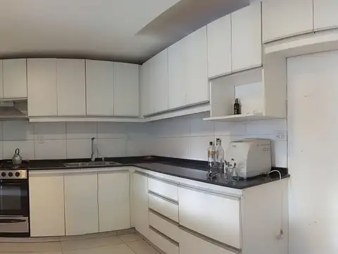 CASA Y DEPARTAMENTO, DORREGO GUAYMALLEN  400m2