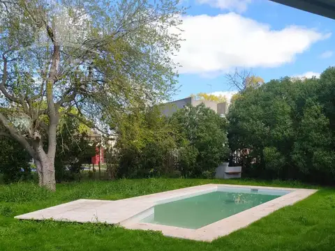 Casa 4 ambientes con 4 baños