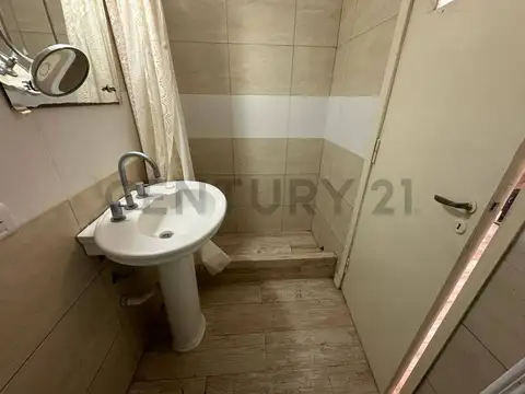 Venta Monoambiente al frente Plaza Colon