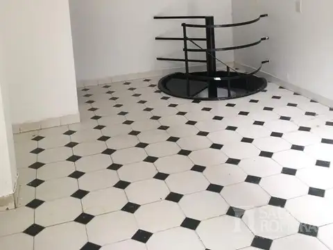 Local - Olivos-Vias/Maipu