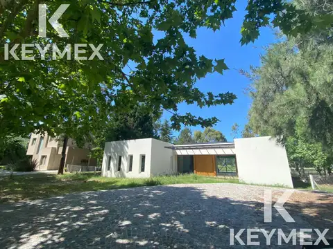 CASA VENTA 4 DORMITORIOS EN MIRALAGOS