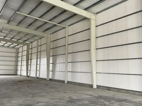 Galpon en Alquiler 50  mts Fondo