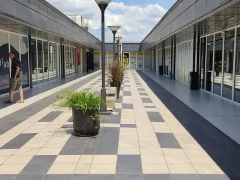 Local - Alquiler - Argentina, Ituzaingó - AV. PRES. PERÓN 9453