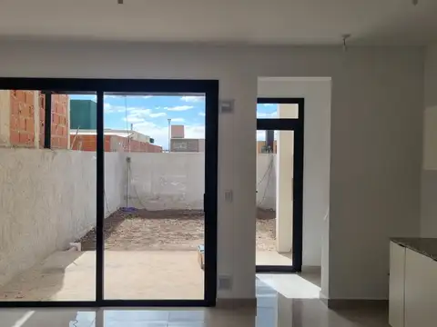 Casa en Alquiler A Estrenar