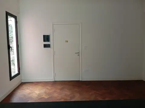 Depto Tipo Casa en Alquiler en Vicente López Vías / Río, $ 2.000.000