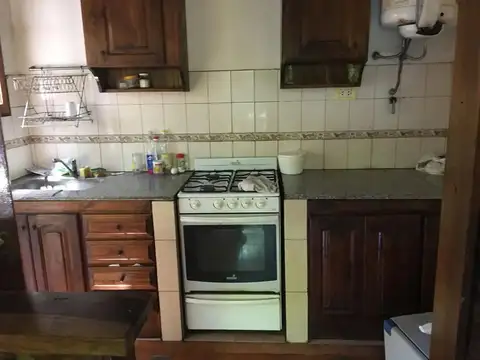 Cómoda casa sobre lote de 500 m² en el barrio residencial "E