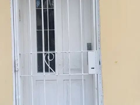 dr.a springolo 900, Piso P B