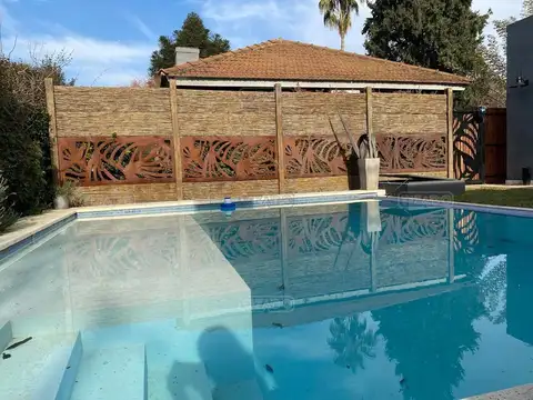 Casa 4 ambientes con 3 baños