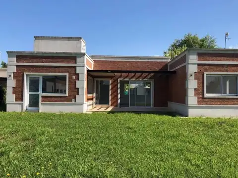Casa en venta en Barrio Manzanares Chico, Pilar - 4 ambientes