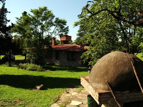 Casa 7 ambientes con 4 baños
