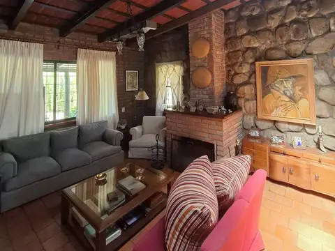 Casa 7 ambientes con 3 baños
