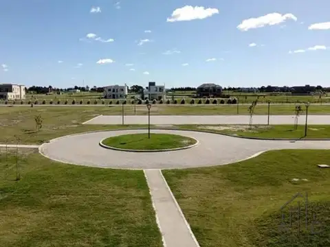 Terreno en Venta 23  mts Fondo