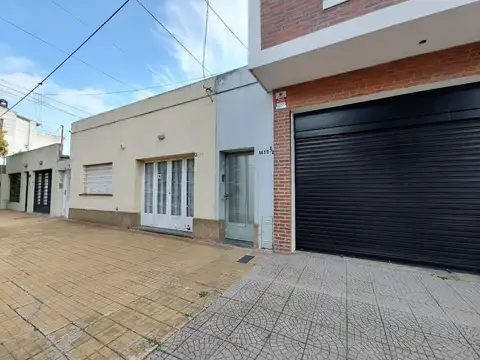 PH EN VENTA LA PLATA LA LOMA 2 DORMITORIOS PATIO