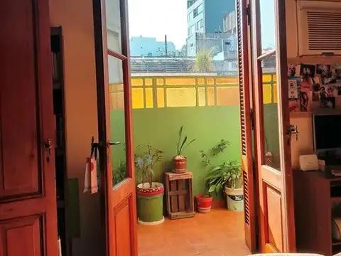 Depto Tipo Casa en Venta en Almagro, USD 180.000