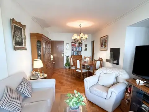 Semipiso 4 Ambientes con cochera y baulera