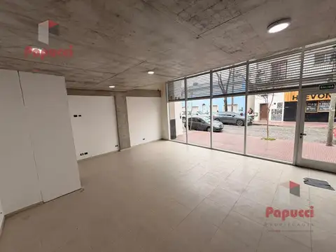 Local en Alquiler en San Fernando Vías  /  Centro, $ 1.200.000