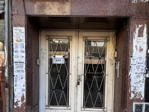 Presidente Domingo Faustino Sarmiento 800, Piso 2