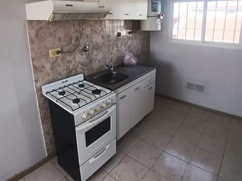 Bahía Blanca 400, Piso Bah