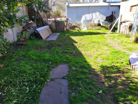 Casa 2 ambientes con 1 baño